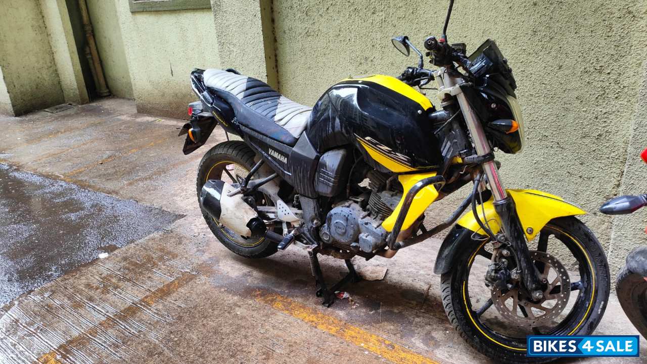 Yamaha FZ-S