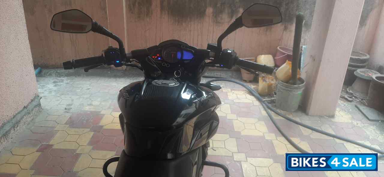 Bajaj Pulsar 200 NS Bajaj Pulsar 200 NS