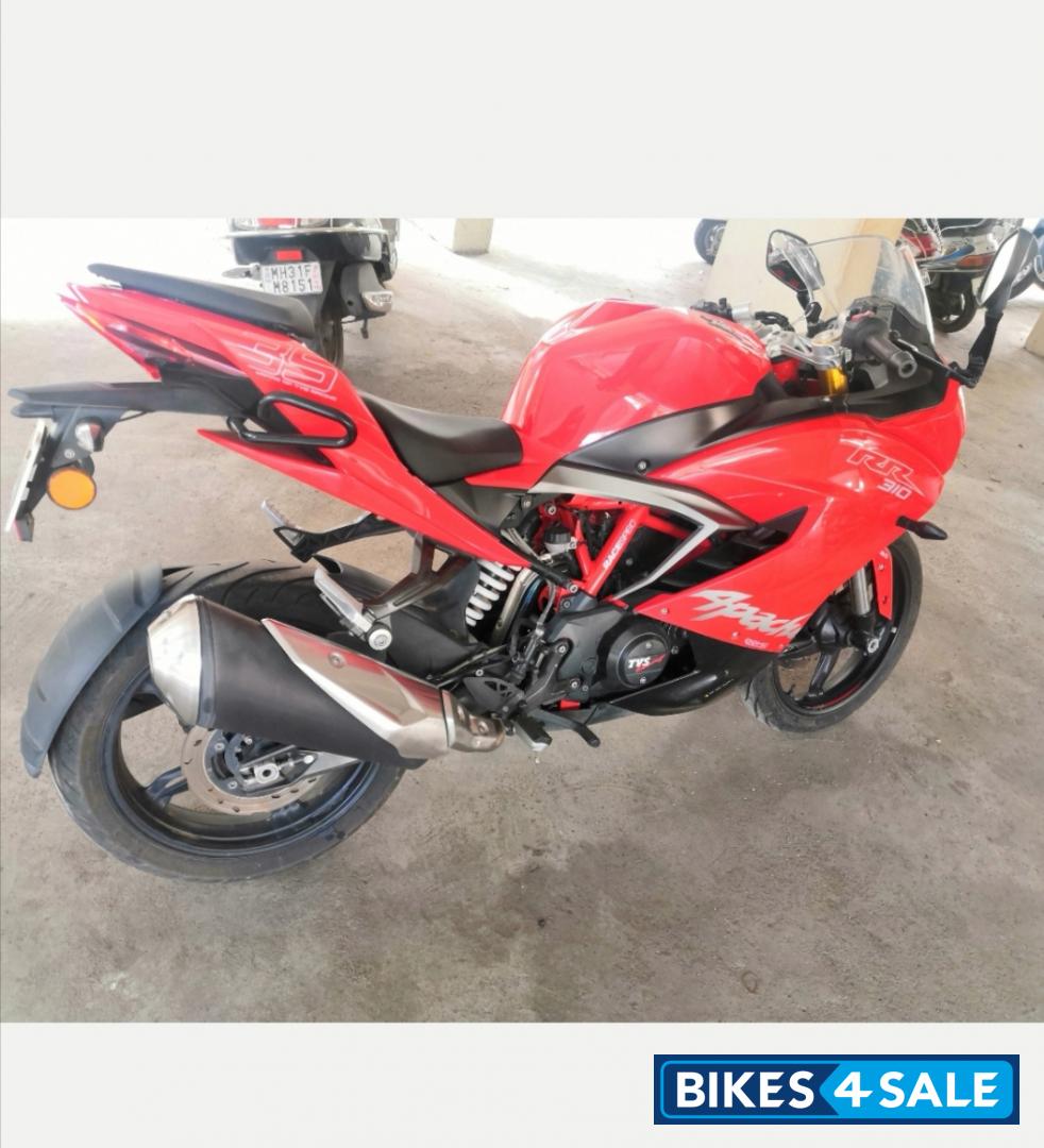 Red TVS Apache RR 310