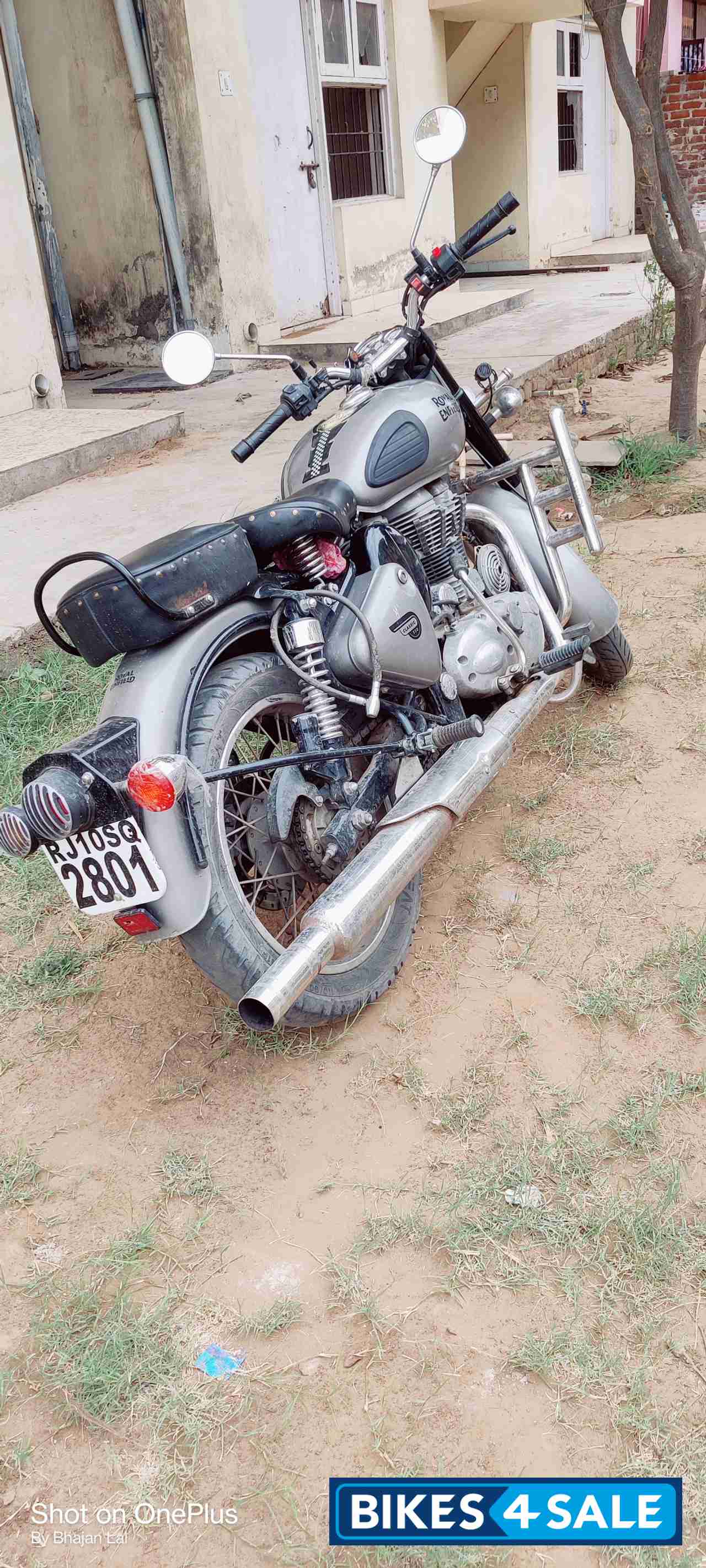 Gun Metal Gray Royal Enfield Classic 350