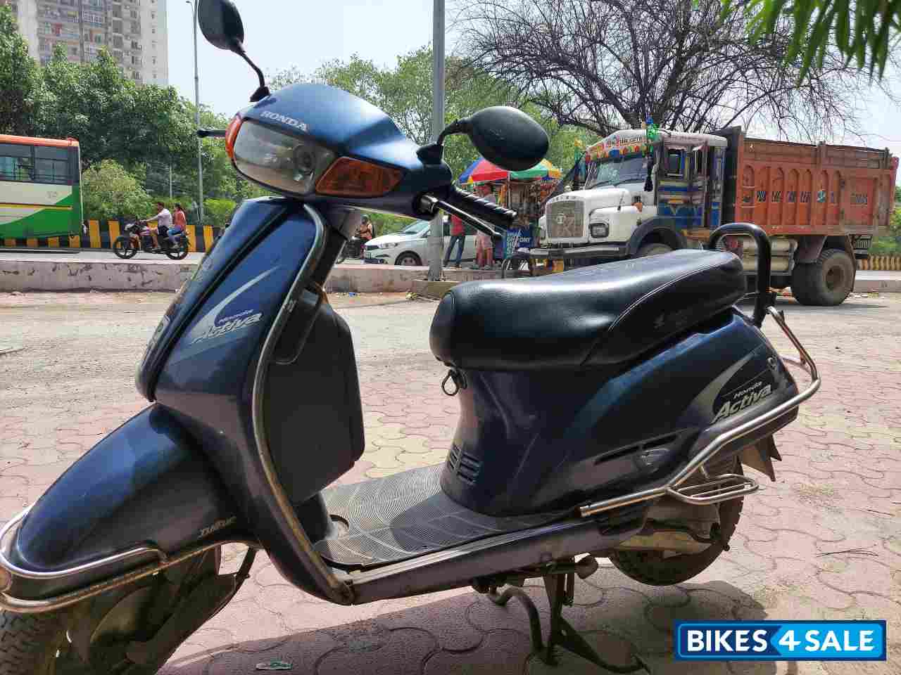 Blue Honda Activa