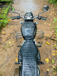 Black Royal Enfield Bullet 350 Twinspark