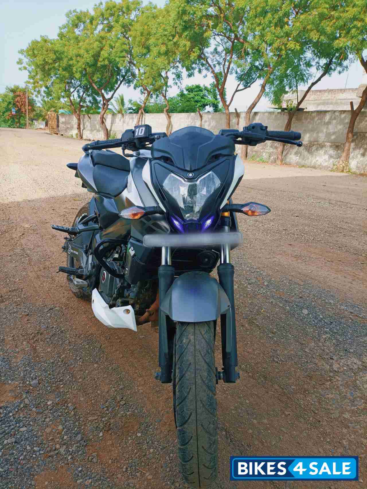 Bajaj Pulsar 200 NS ABS