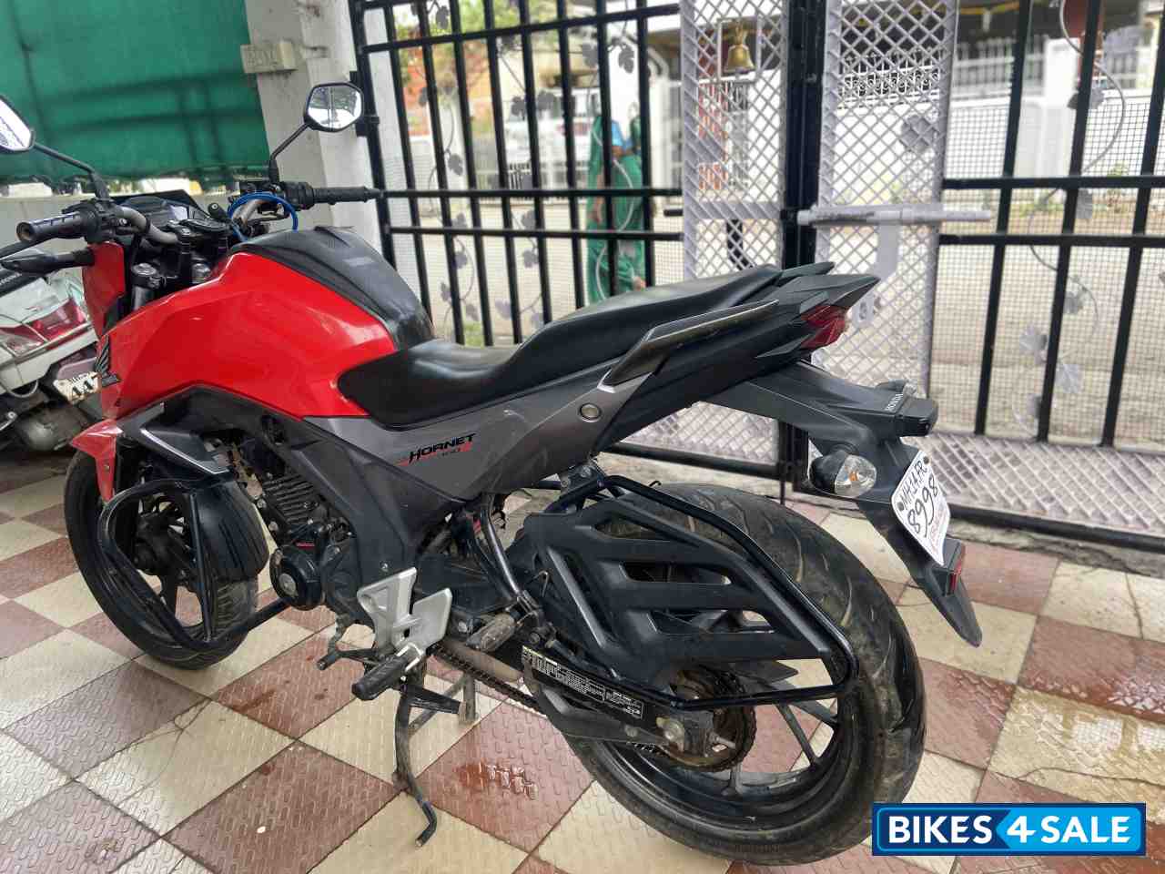 Honda CB Hornet 160R