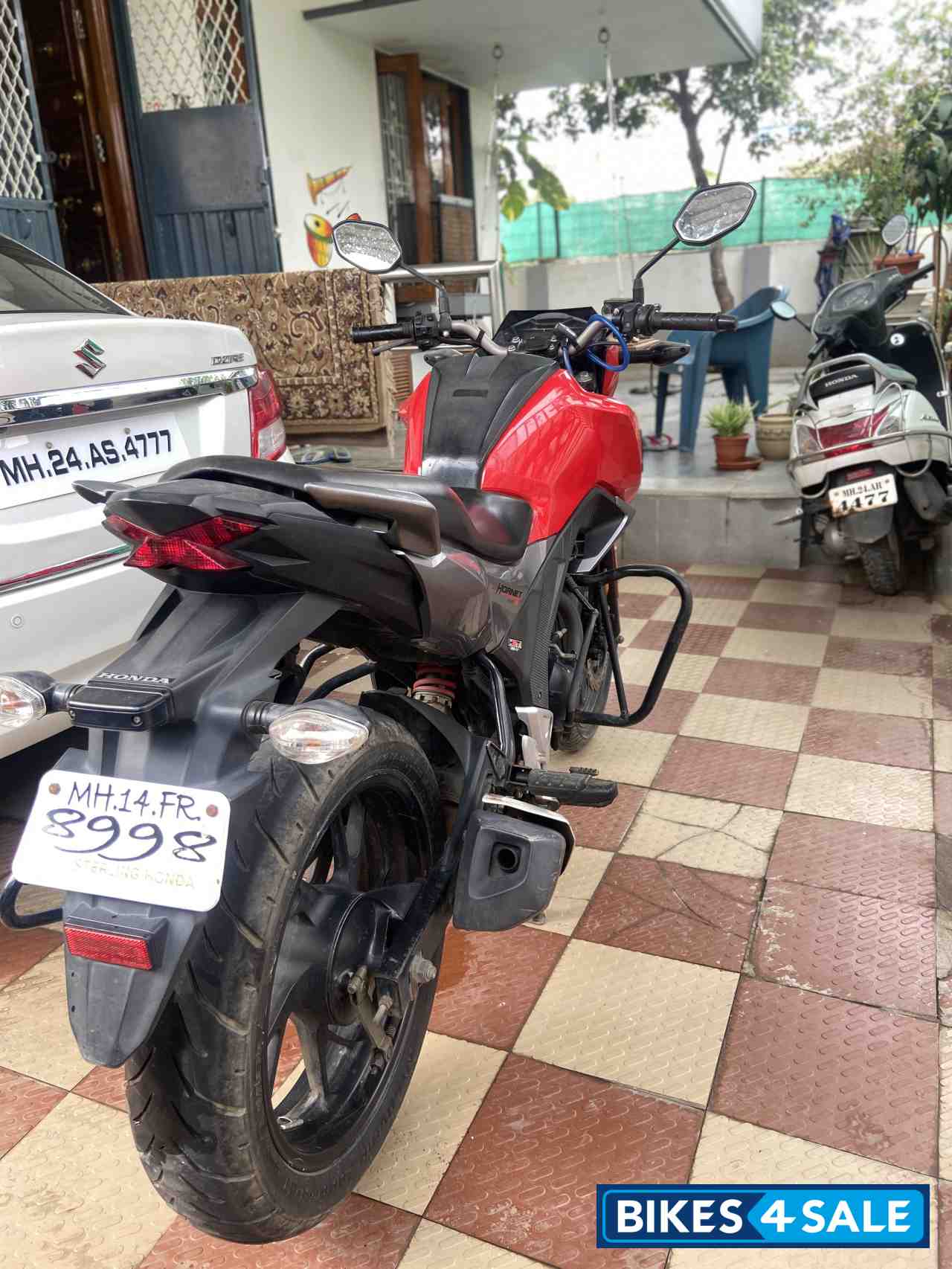 Honda CB Hornet 160R