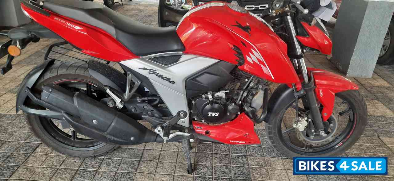 Racing Red TVS Apache RTR 160 4V BS6