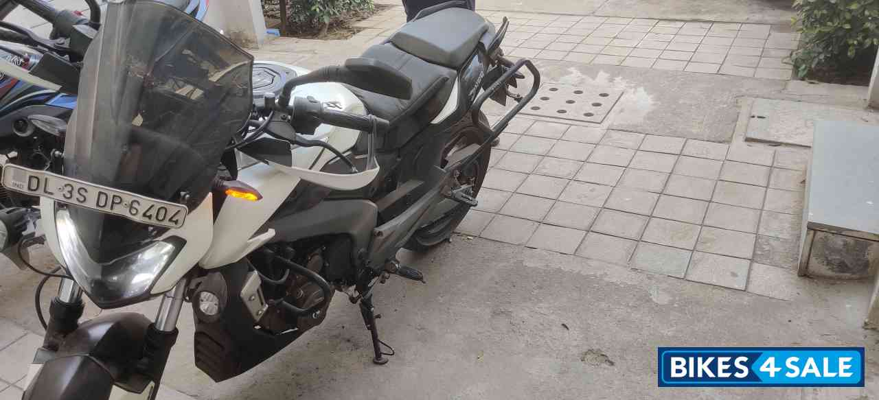Bajaj Dominar 400 Disc