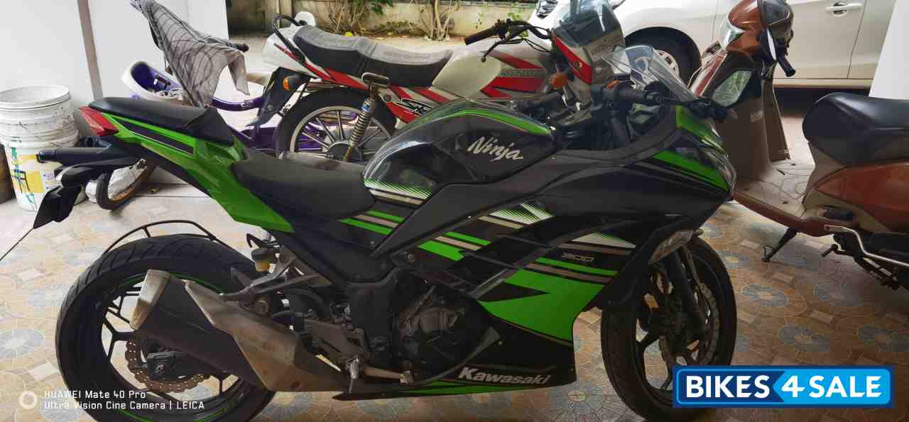 Kawasaki Ninja 300R