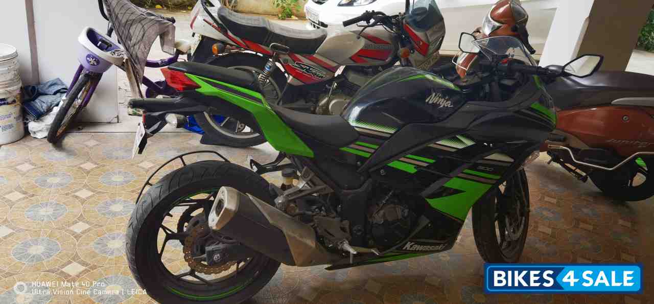 Kawasaki Ninja 300R
