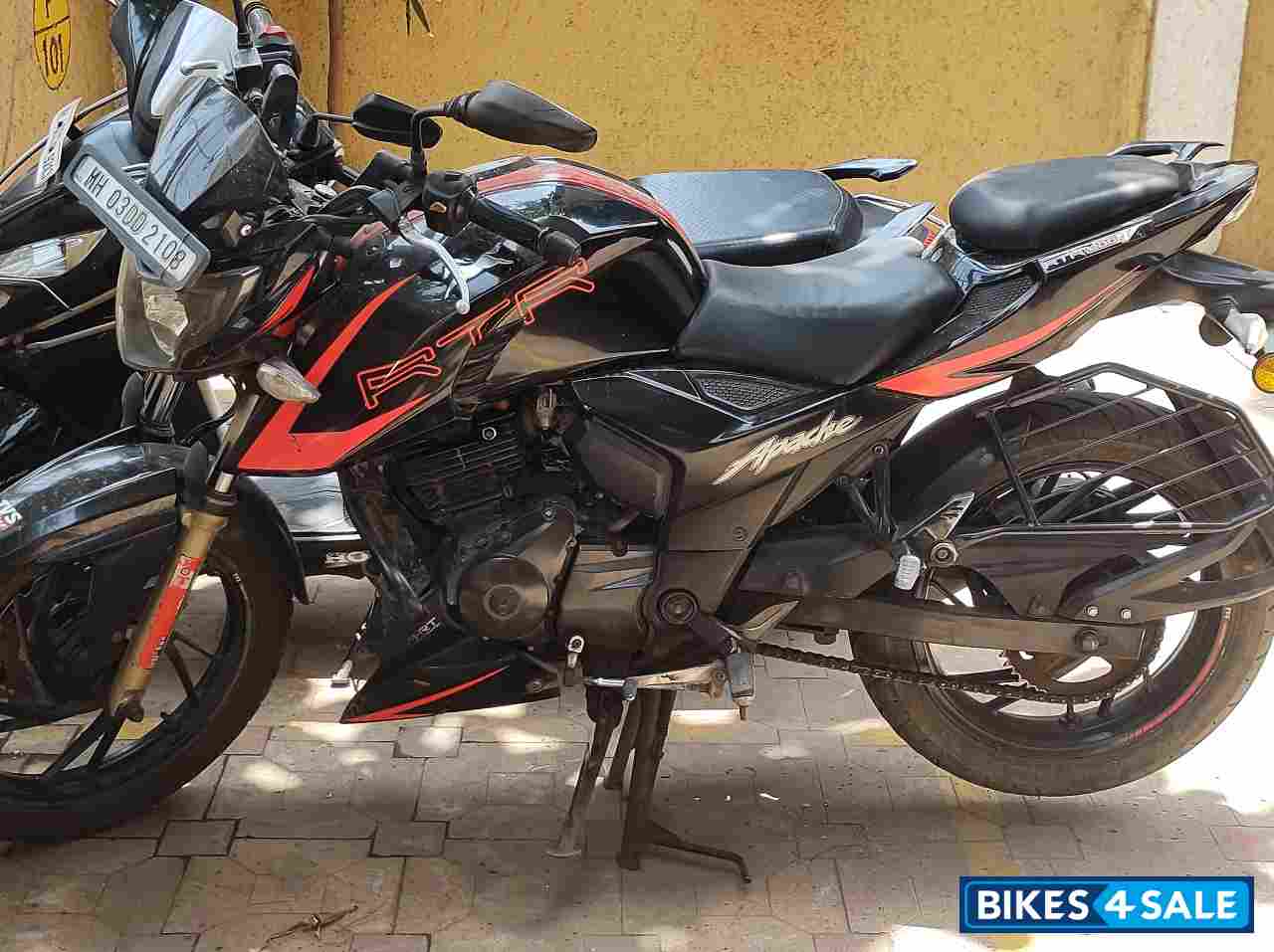 TVS Apache RTR 200 4V ABS Race Edition 2.0