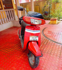 Red Kinetic Kinetic Honda