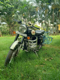 Royal Enfield Classic 500
