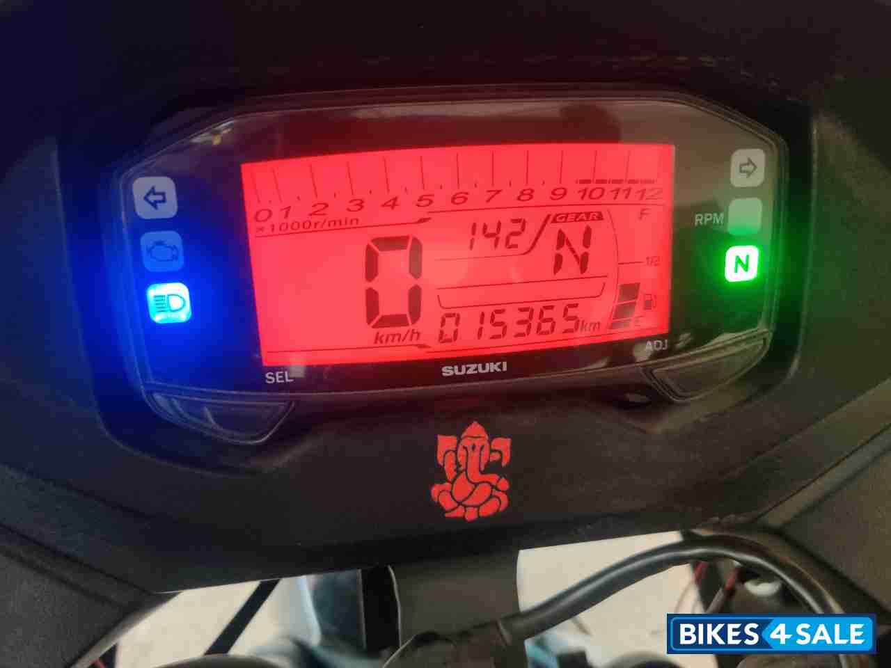 Black Red Suzuki Gixxer SF Fi