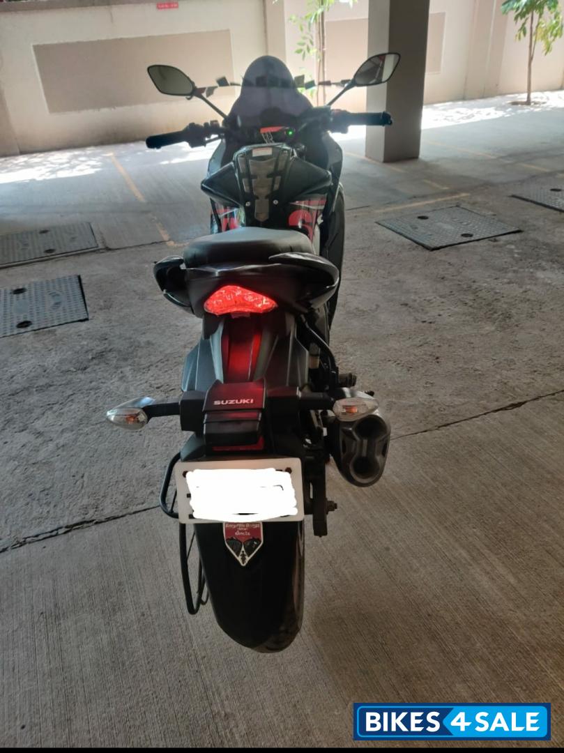 Black Red Suzuki Gixxer SF Fi