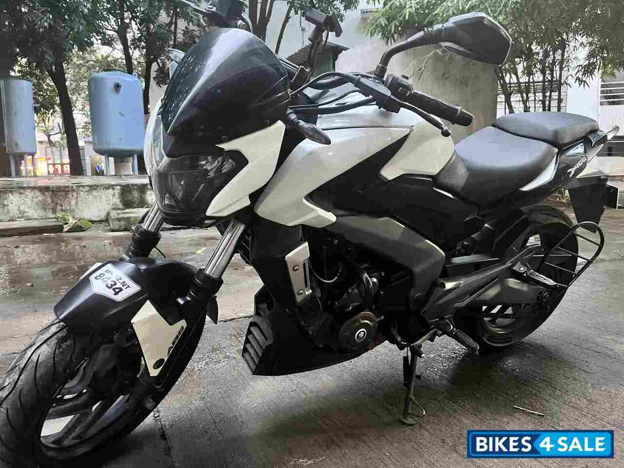 Bajaj Dominar 400 Disc