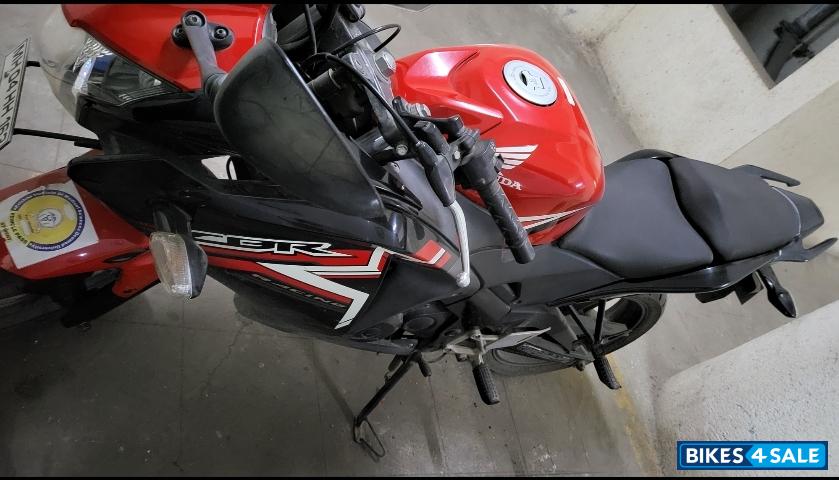 Red Black Honda CBR 150R Red Black Honda CBR 150R