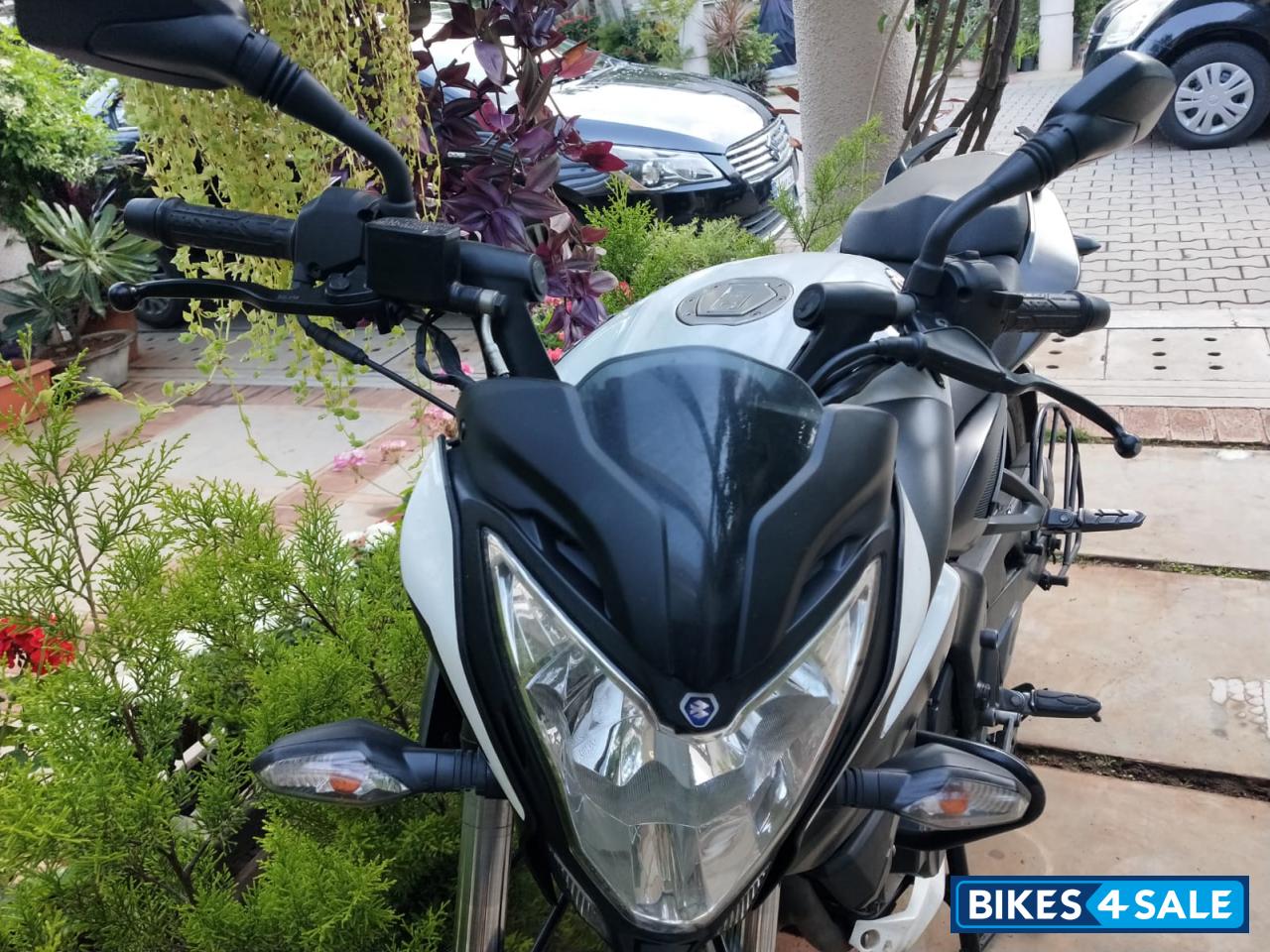 Bajaj Pulsar 200 NS ABS