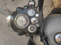 Royal Enfield Classic 350 Dual Channel BS6