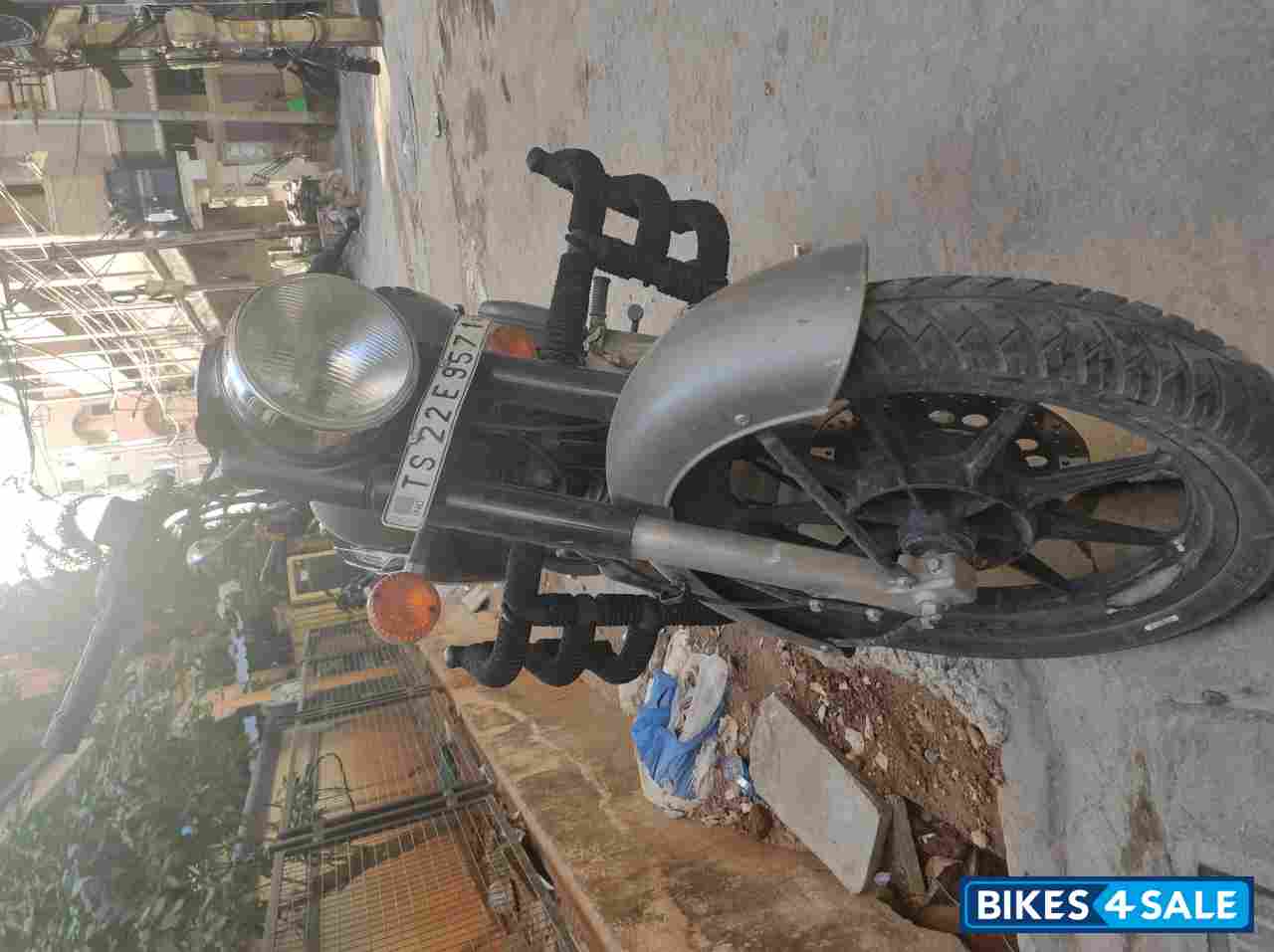 Royal Enfield Classic 350 Dual Channel BS6 Royal Enfield Classic 350 Dual Channel BS6