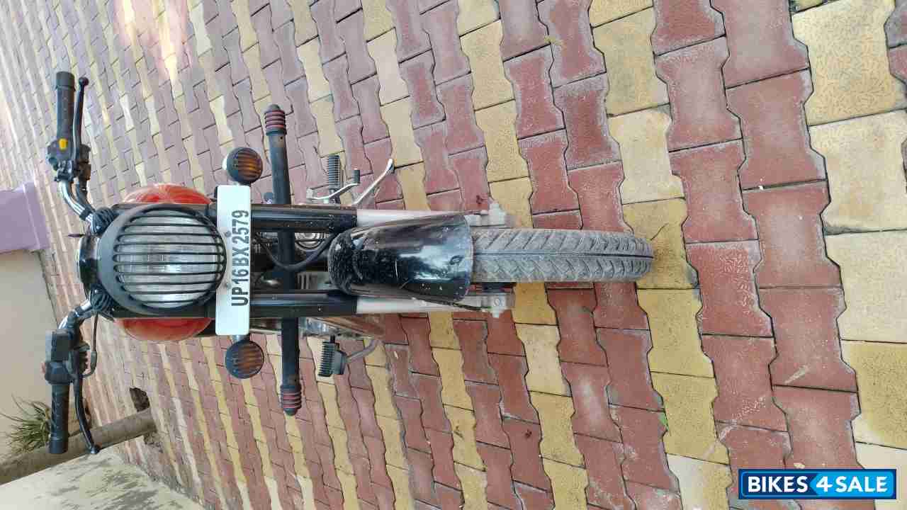 Redditch Red Royal Enfield Classic 350 Redditch Red