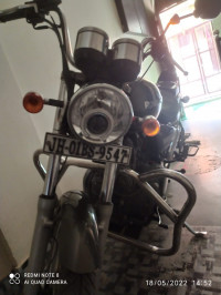 Black Royal Enfield Thunderbird 500