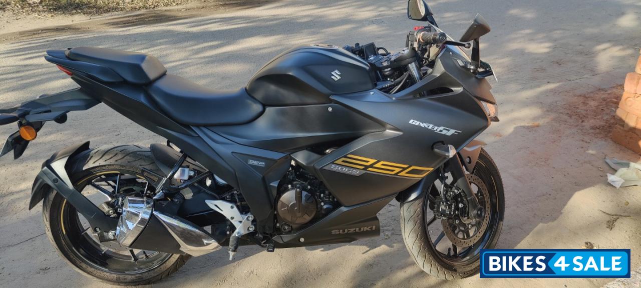 Suzuki Gixxer SF 250 BS6