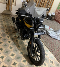 Black, Yellow Honda CB350RS