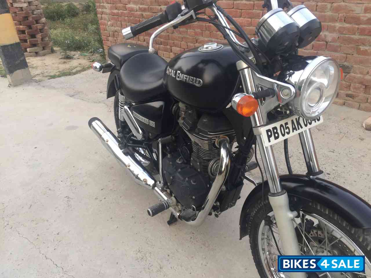 Mat Black Royal Enfield Thunderbird TwinSpark 350