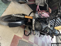 Royal Enfield Classic Stealth Black