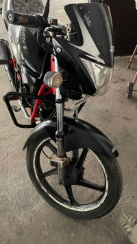 Black-red Hero Glamour 125