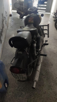 Black Royal Enfield Classic 350