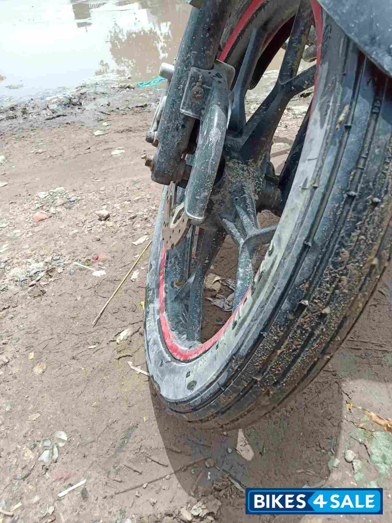 Bajaj Discover 125 ST