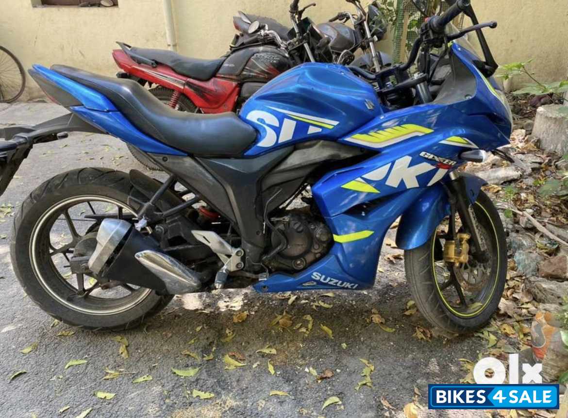 Suzuki Gixxer SF