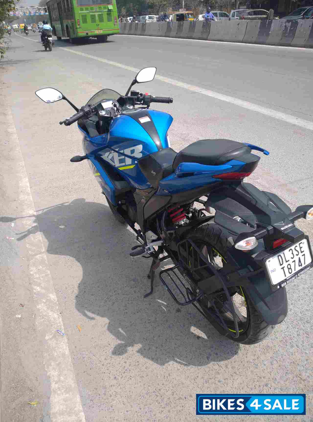 Blue Suzuki Gixxer SF BS6
