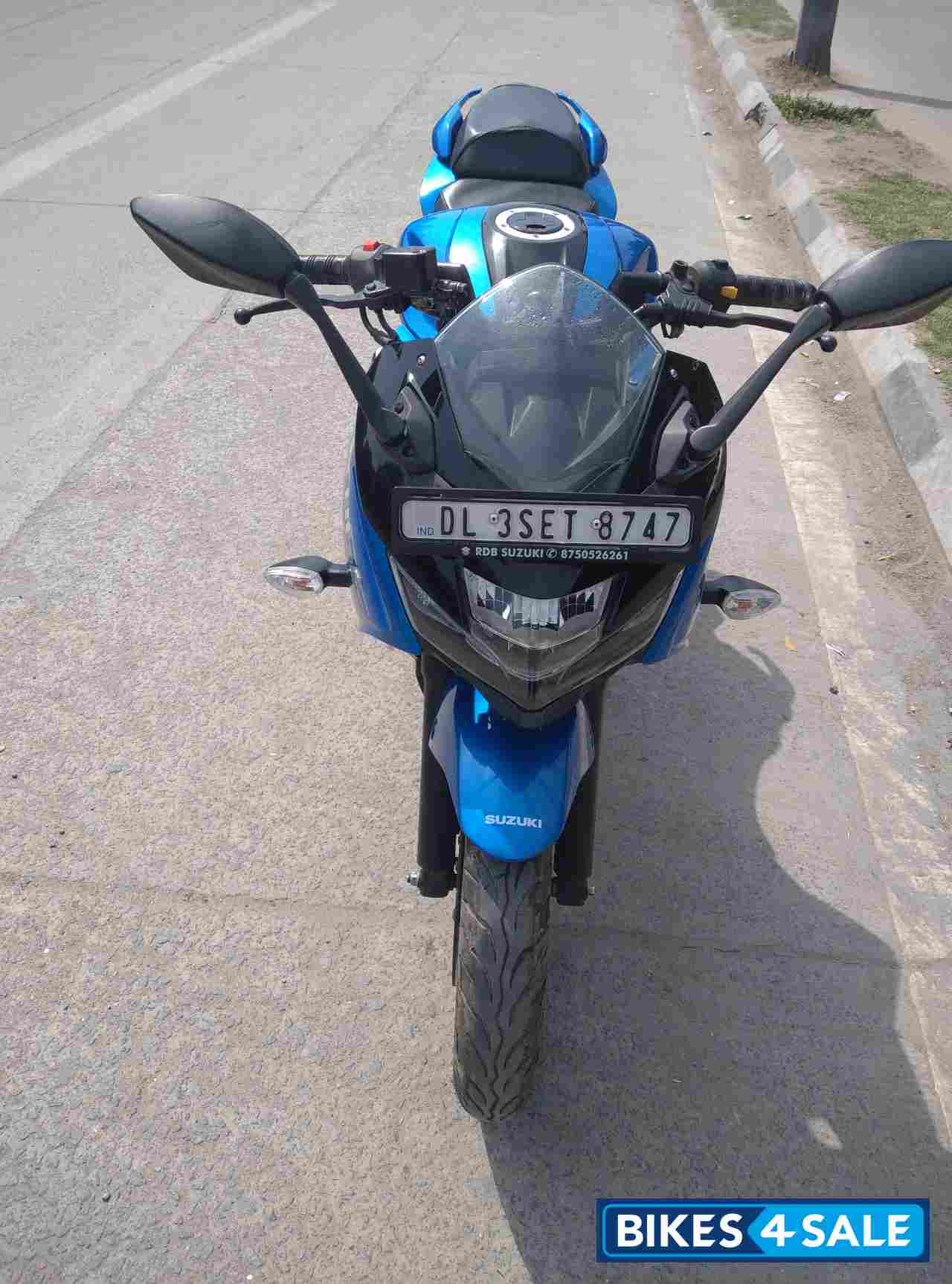 Blue Suzuki Gixxer SF BS6