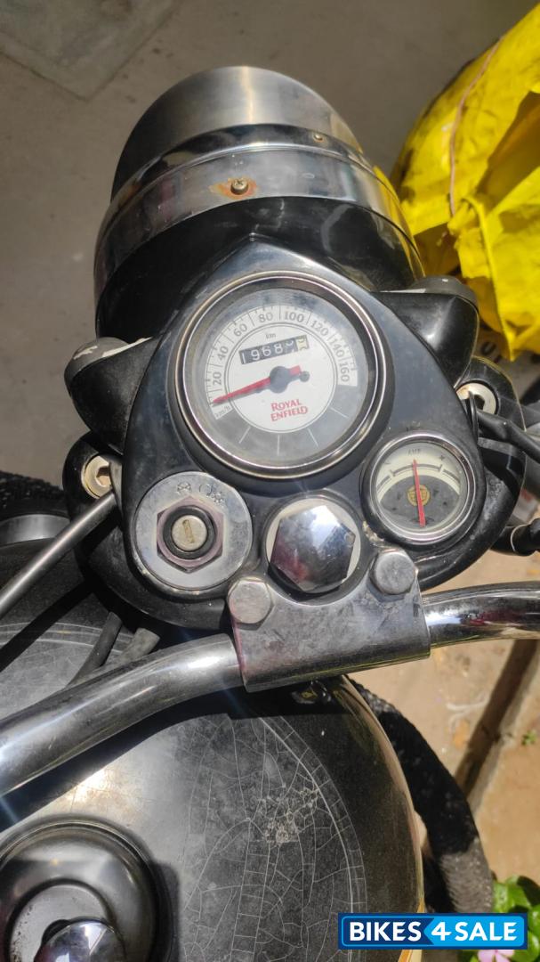Black Royal Enfield Classic 350