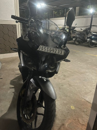Bajaj Pulsar RS 200 ABS