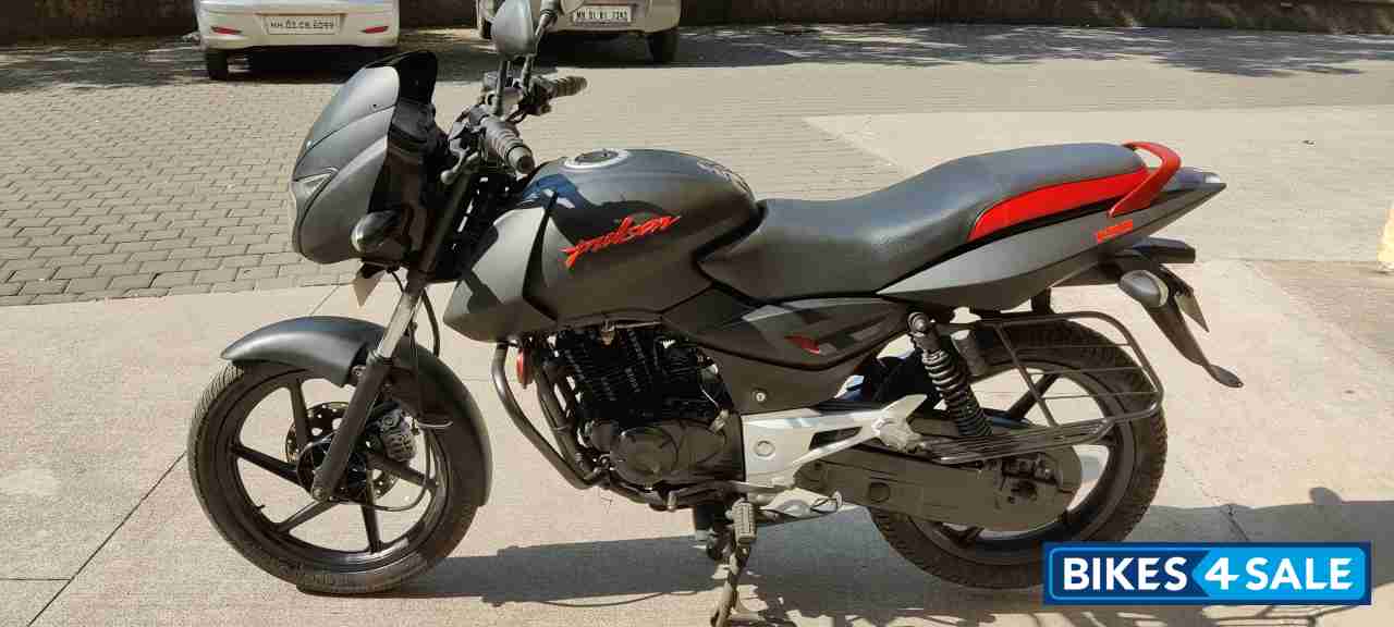 Black Bajaj Pulsar 150 DTSi