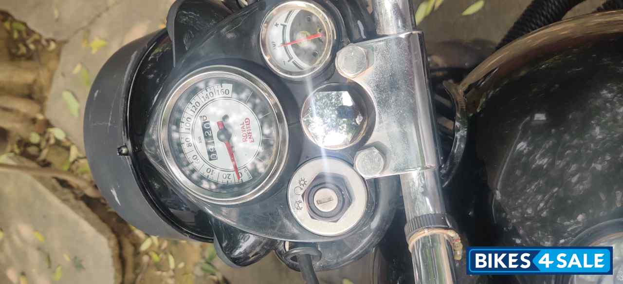 Black Royal Enfield Classic 350