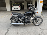 Black Royal Enfield Thunderbird 350