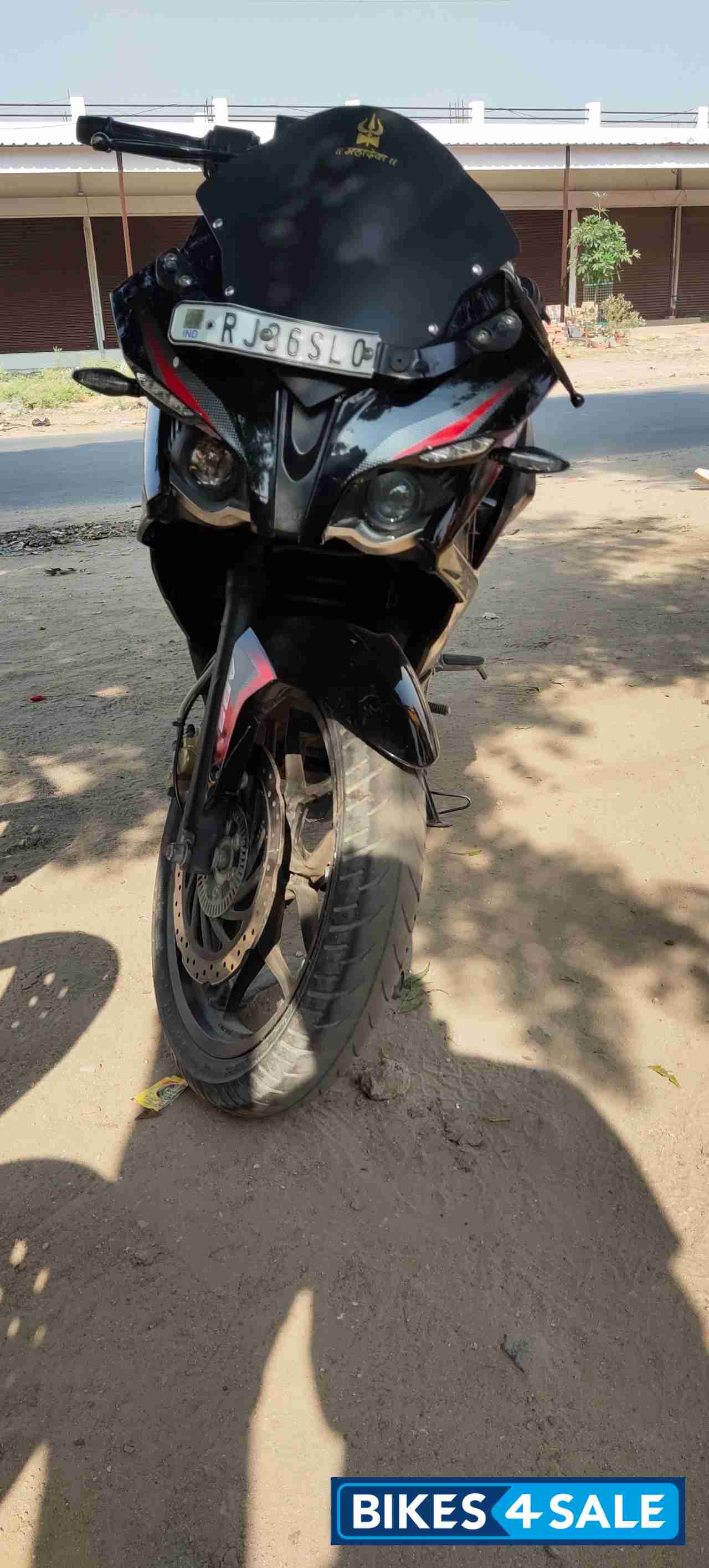 Bajaj Pulsar RS 200