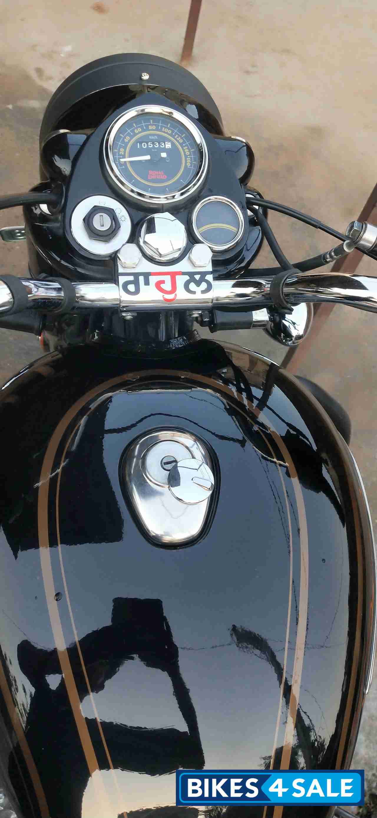 Black Royal Enfield Bullet Standard 350