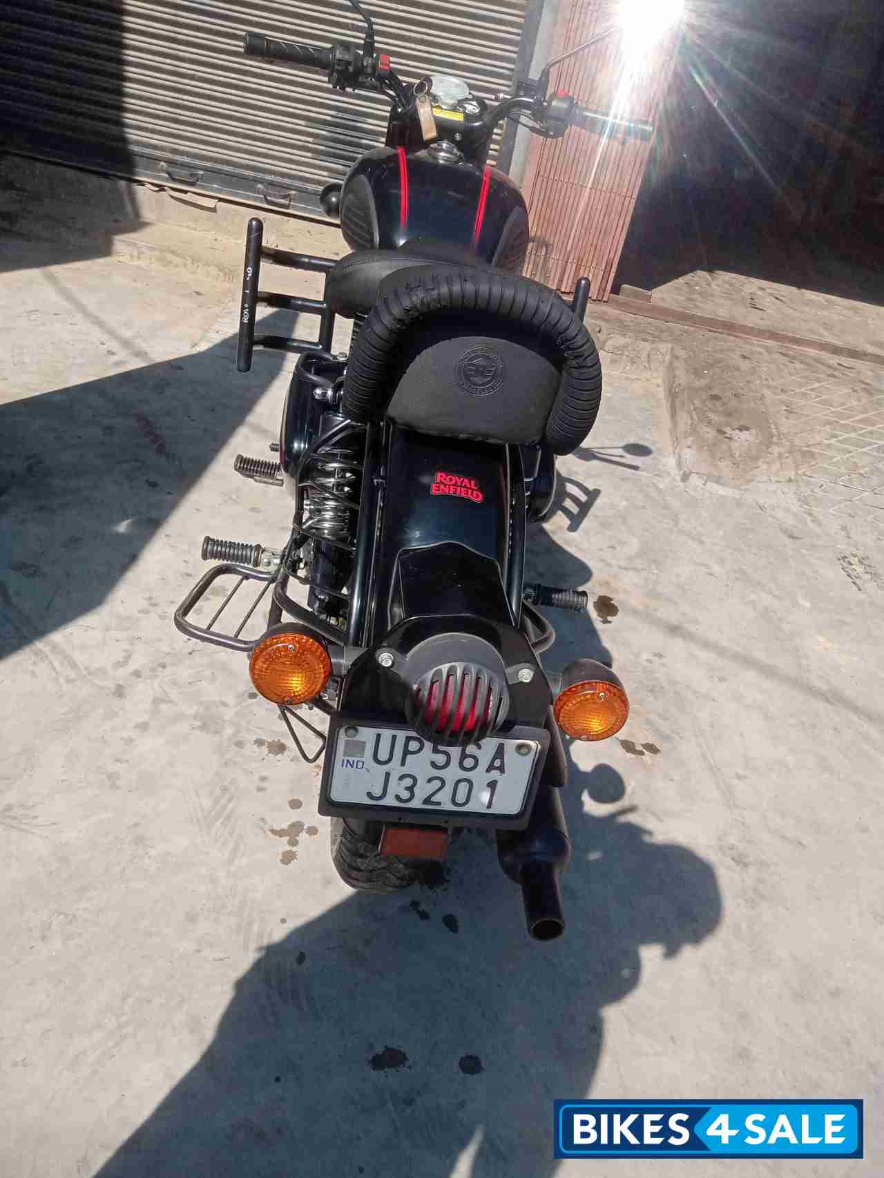 Stealth Black Royal Enfield Classic Stealth Black