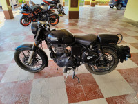 Royal Enfield Classic Stealth Black 2019 Model