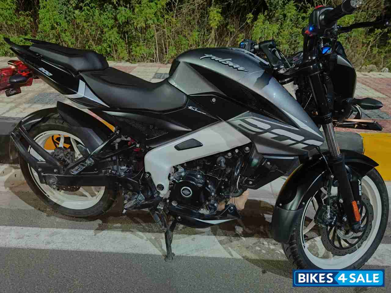 Bajaj Pulsar NS 200 BS6