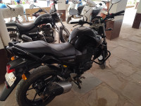 Black Yamaha FZ16