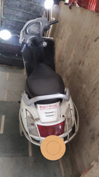 White Honda Activa