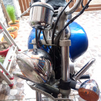 Blue Bajaj Avenger Cruise 220