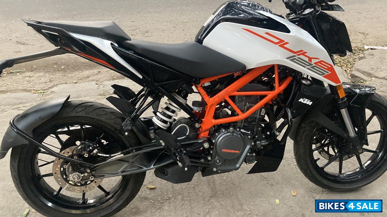 KTM Duke 125