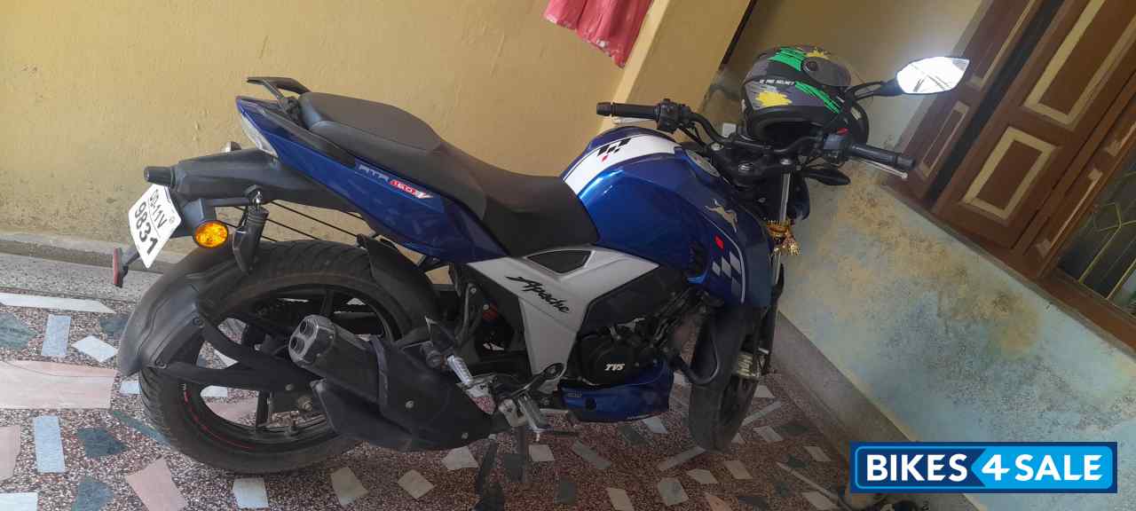 TVS Apache RTR 160 4V